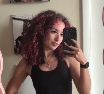 Instagram profile portrait for Leah Cedeño